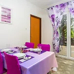 2 Bedroom Pet Friendly In