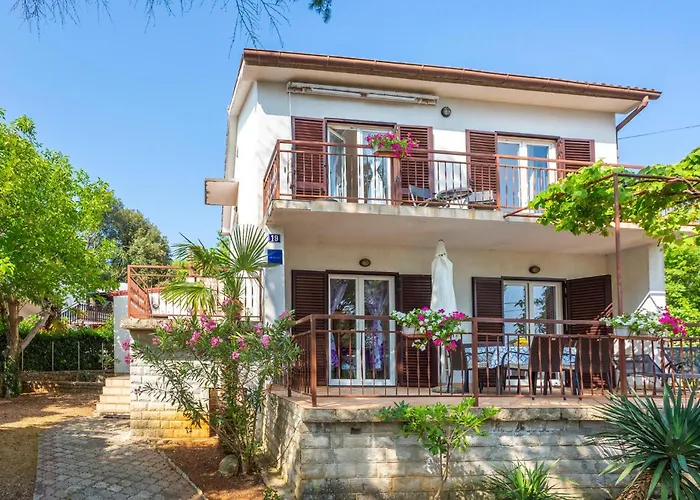 Beautiful In Apartman