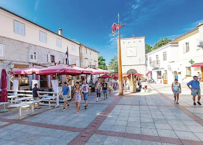 Beautiful In * Pinezići